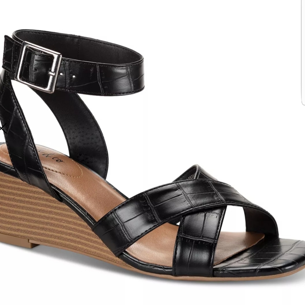 Brand New Style & Co *Leezaap* Wedge Sandal.  New with Box.
